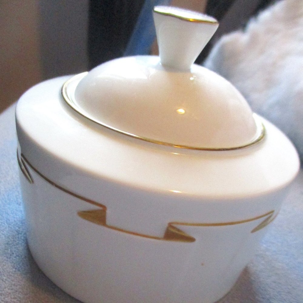 SALE!!!Vintage Paloma Picasso Bone China Sugar Bowl With Lid: Madison Avenue